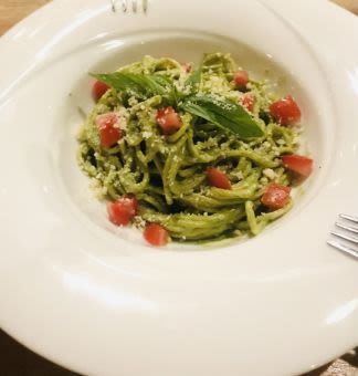 Spaghetti With Pesto Chicken Pasta