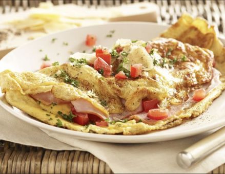 CHEESE & TOMATO OMLETTE