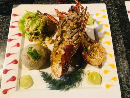 Grilled Lobster Garlic Butter Sauce