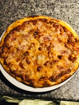 Gorgonzola Bacon Pizza