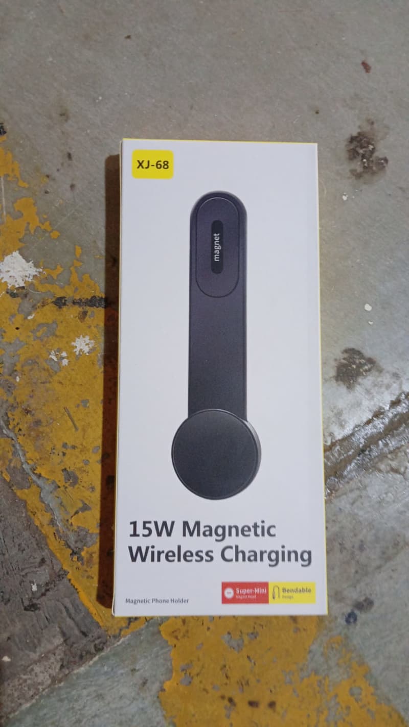Wireless Car Charger 15W Fast Charging & Secure Mount thumbnail 12