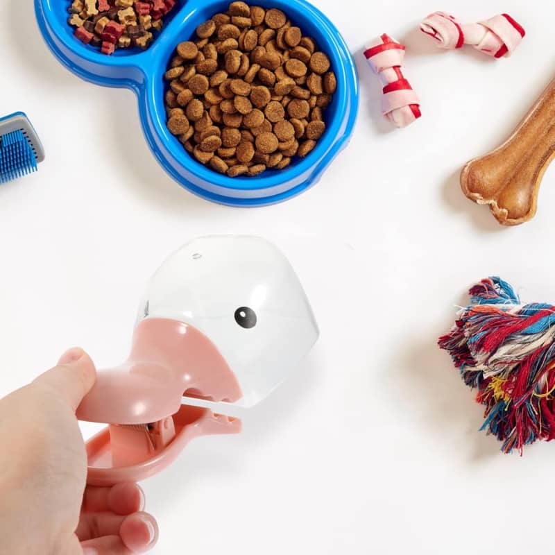 2In1 Pet Food Scoop With Bag Clip thumbnail 7