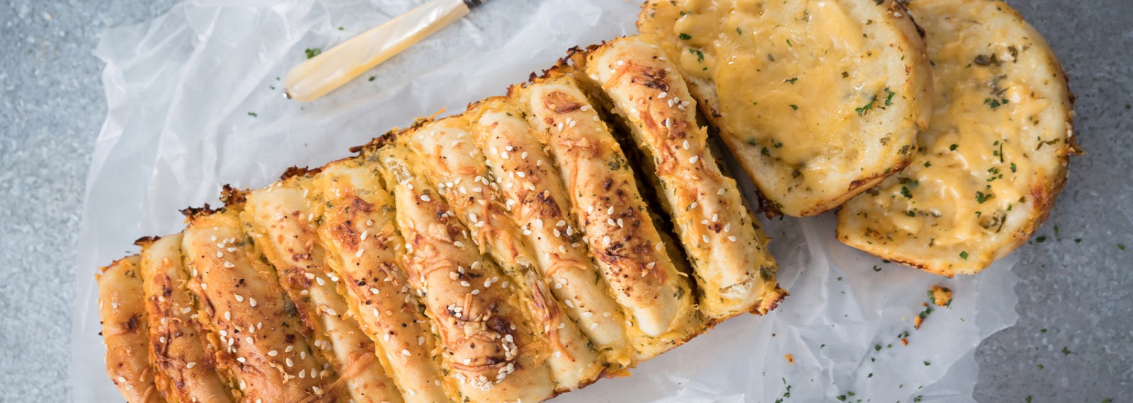 Double Cheesy Pull-apart Bread Recipe | Spur Sauces