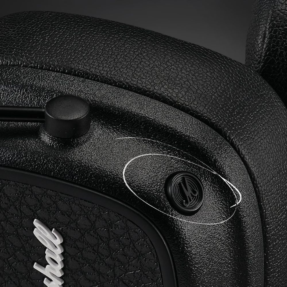 หูฟัง Marshall Major V สีดำ เข้าถึง Spotify ได้ทันทีเพียงปลายนิ้ว หรือปรับ EQ และ Voice assistant ด้วยปุ่ม M-button ของ Major V และผ่านแอป Marshall 