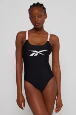 Reebok traje de baño por 22€.