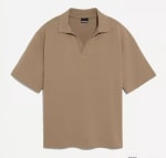 Polo efecto neopreno por 7.99€.