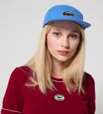Lacoste gorra azul claro por 30€