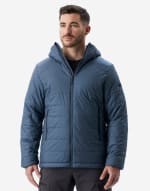 Chaqueta acolchada de montaña y trekking con capucha Hombre Forclaz MT100 por 17.99€