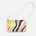 Bolso de hombro con abalorios por 9€.