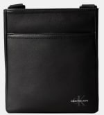 Bolso plano monologo Calvin Klein por 34.95€