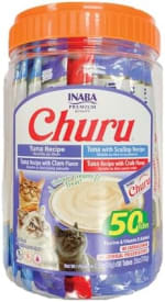 Churu Inaba premios cremosos para gato (50 tubos de 14g) por $548 en Amazon