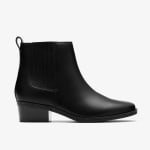 Clarks Outlet – Further Reductions & New Lines + FREE Express Delivery – Leather Shoe