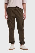 Pantalón Hombre Cargo Verde por $9.000