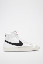 Zapatillas Nike baloncesto Blazer Mid '77 Vintage por 25,90€