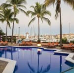 Flamingo Vallarta Hotel & Marina desde $1,166 MXN en Best Day