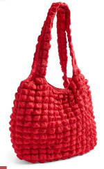Bolso shopper con estructura por 9.99€.