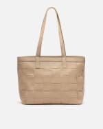 Bolso shopper trenzado por 18€