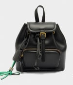 Mini Mochila con colgante por 9.99€.