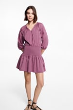 Vestido fruncido con bordados por 5.99€