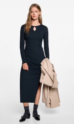 Vestido midi con escote lágrima por 6.99€