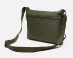 Bolso Bandolera pequeño en nylon por 10€.