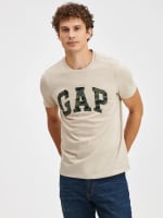 Camiseta GAP con logo por 5.39€