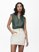 ONLY top KIMMI met ruches voor €5,99 bij Amazon