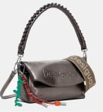Bolso logo 3D solapa metalizado mediano Desigual por 29.99€