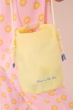 Neceser grande tipo saco water resistant Women'secret por 4.19€