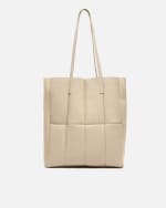 Bolso shopper grande acolchado con bolsa interior por 12€