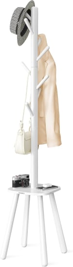 VASAGLE Perchero Suelo, con 8 Ganchos y Estante de Almacenamiento por 22.49€