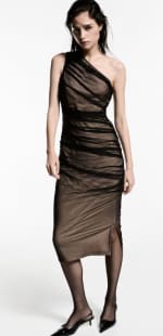 Vestido mesh asimétrico drapeado por 15.99€