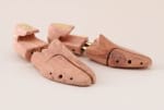 Embauchoirs en bois de cèdre à 17€