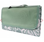 Manta de Picnic y Playa Impermeable Verde Flores por solo $8.990 en Copec Chile