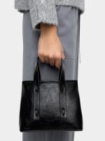 Bolso tote efecto craquelado por 12.99€