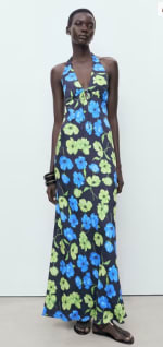 Vestido cuello halter estampado floral por 19.99€