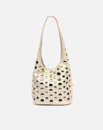 Bolso de hombro pequeño con detalles metálicos ed. por 18