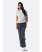 Pantalón largo recto fluido de mujer TEX por 12.99€.