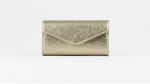 Bolso Clutch Metalizado por 12.99€.
