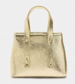 Bolso Tote efecto craquelado por 12.99€.