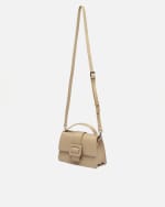 Bolso bandolera pequeño con asa de mano por 7,80€