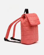 Mochila con solapa acolchada por 9€