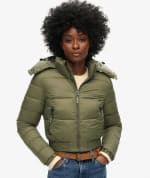 Veste courte à capuche Fuji à 36€
