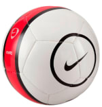 Mini Balón de Fútbol Nike Skills Total 90 por $269 en Innovasport