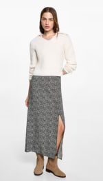 Falda midi floral por 3.99€