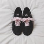 Baskets Nike Air Force 1 Low Satin LV8 à 85€