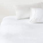 Cubre Colchón Amazon Basics Matrimonial Blanco por $370 | Amazon
