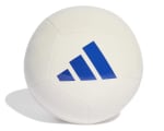 Balón de Futbol Adidas Universadi Tamaño 5 por $175 en Coppel