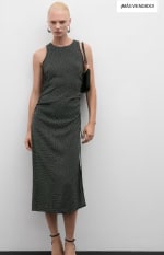 Vestido lunares fruncido lateral por 12.99€