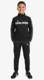 UMBRO Chándal Deportivo Niños Negro por 14.99€
